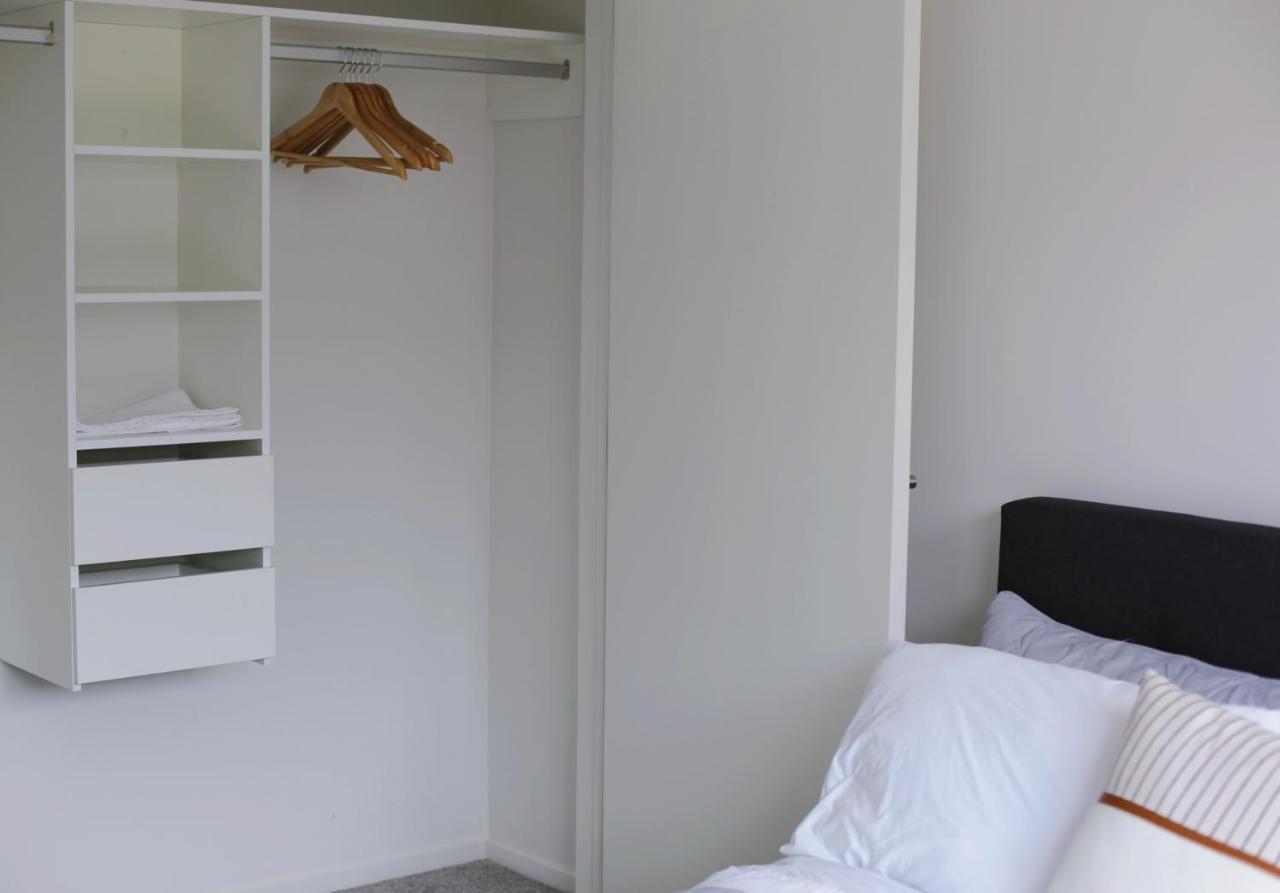 Cozy And Comfortable, Sunny Three-Storey Building Auckland Esterno foto